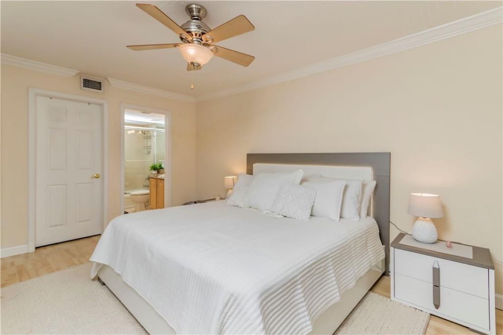 151 NE 16th Avenue, Fort Lauderdale, FL 33301 Photo