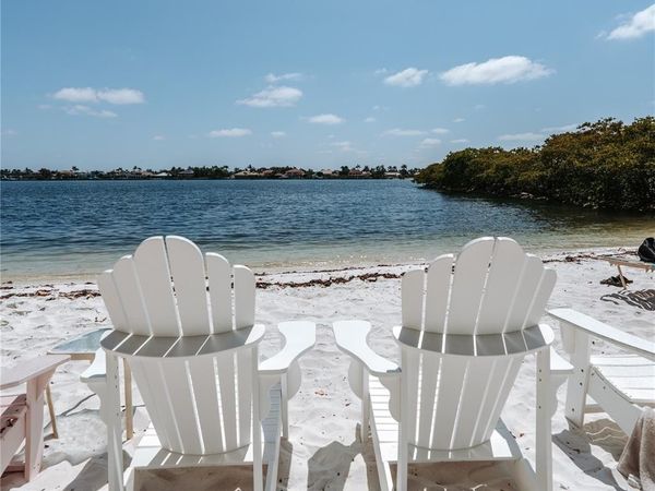 300 Scotia Dr, Unit 102, Hypoluxo, FL 33462