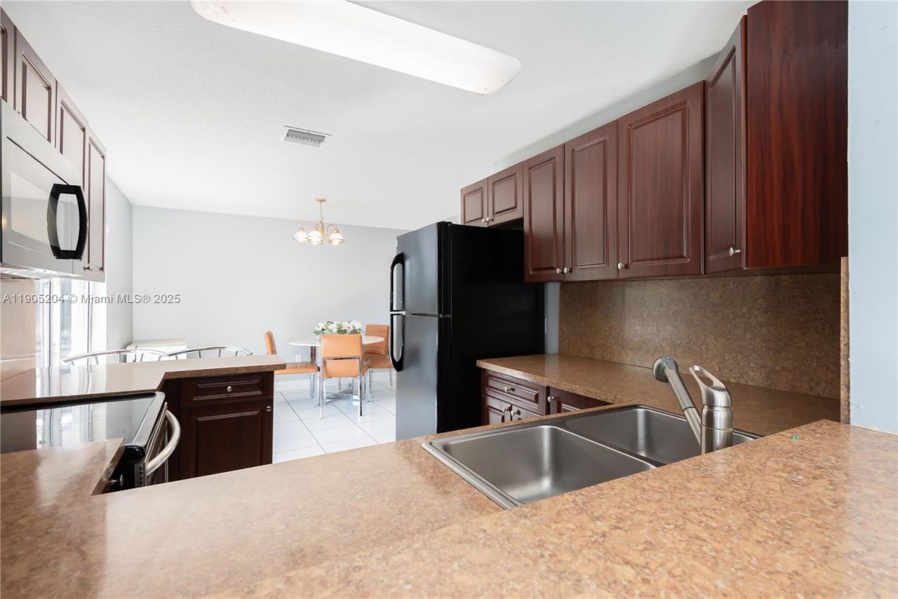 20561 SW 122nd Pl , Miami, FL 33177 Photo