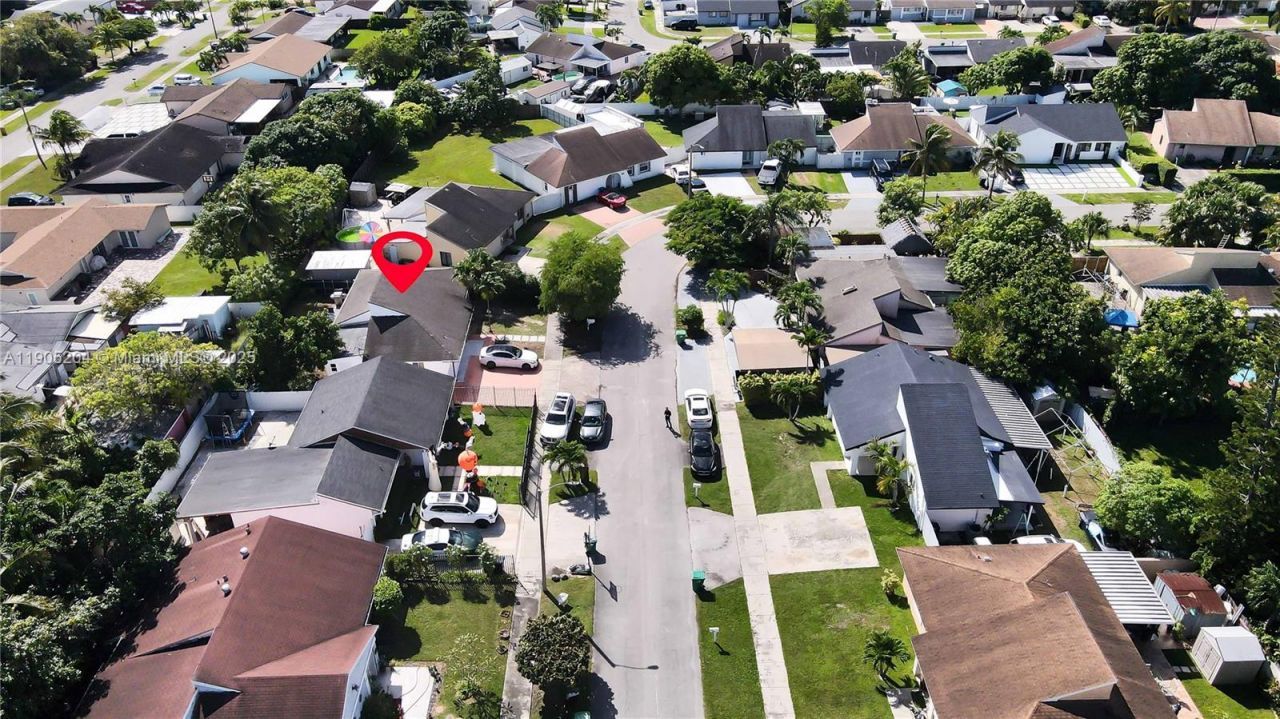 20561 SW 122nd Pl , Miami, FL 33177 Photo