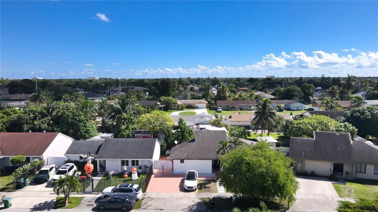 20561 SW 122nd Pl , Miami, FL 33177 Photo
