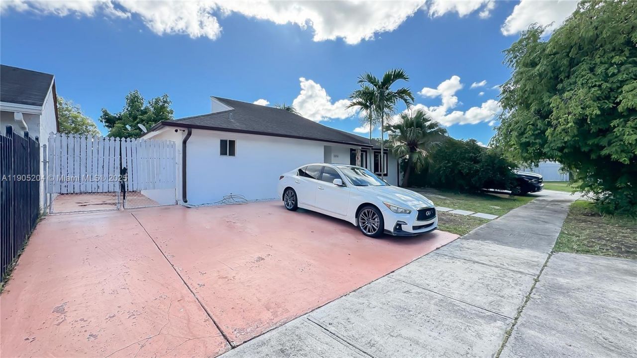 20561 SW 122nd Pl , Miami, FL 33177 Photo