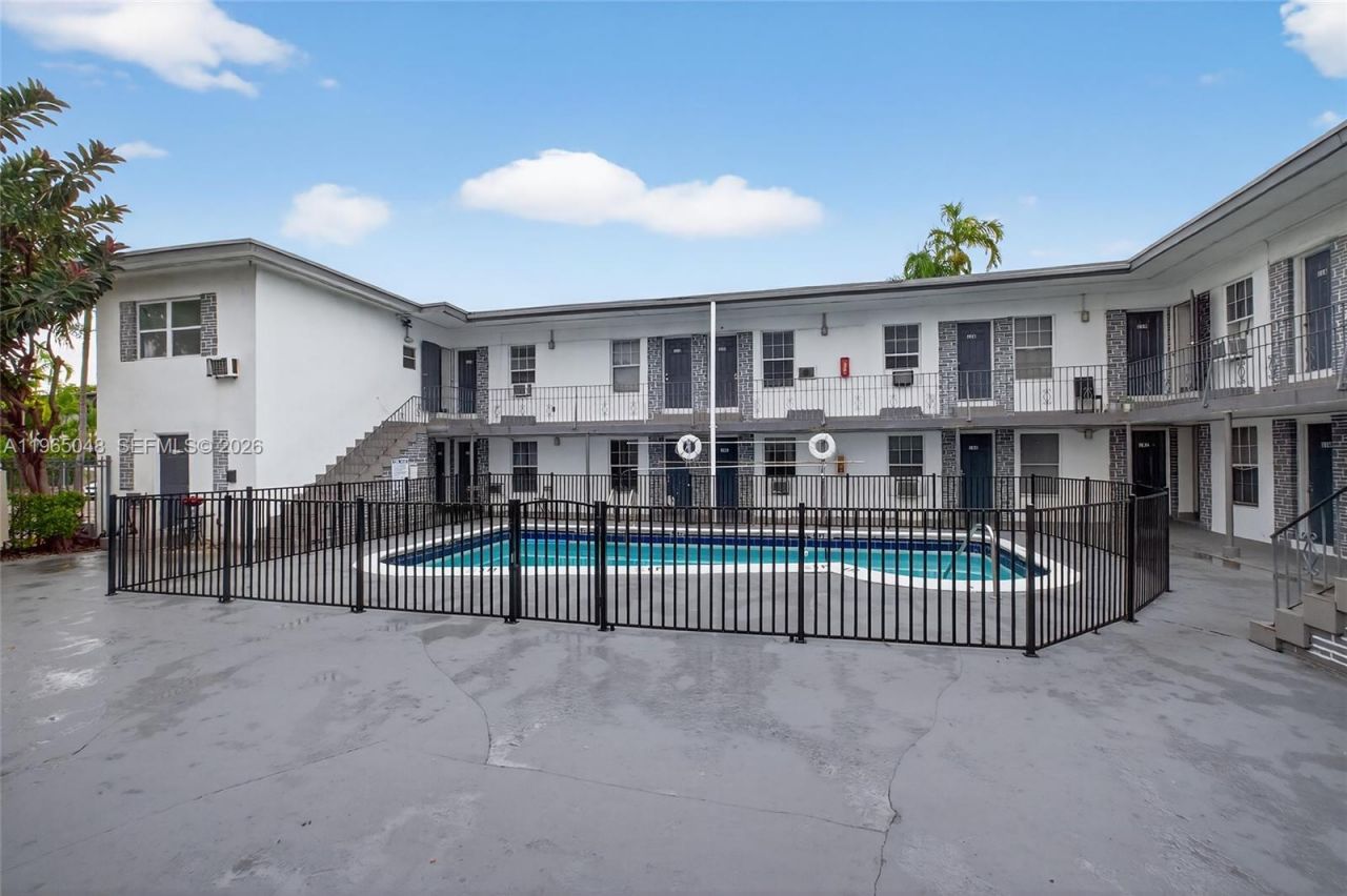 1843 Dewey St , Hollywood, FL 33020 Photo