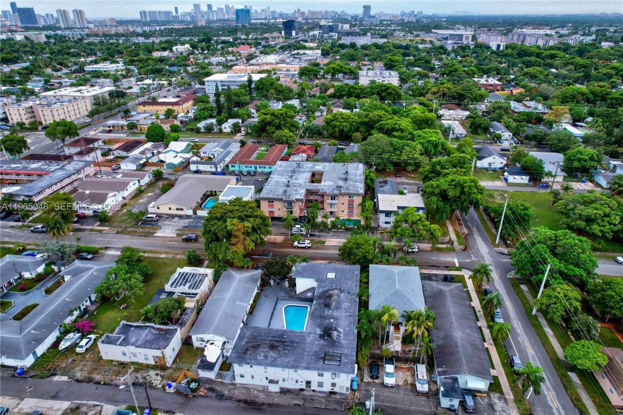 1843 Dewey St , Hollywood, FL 33020 Photo