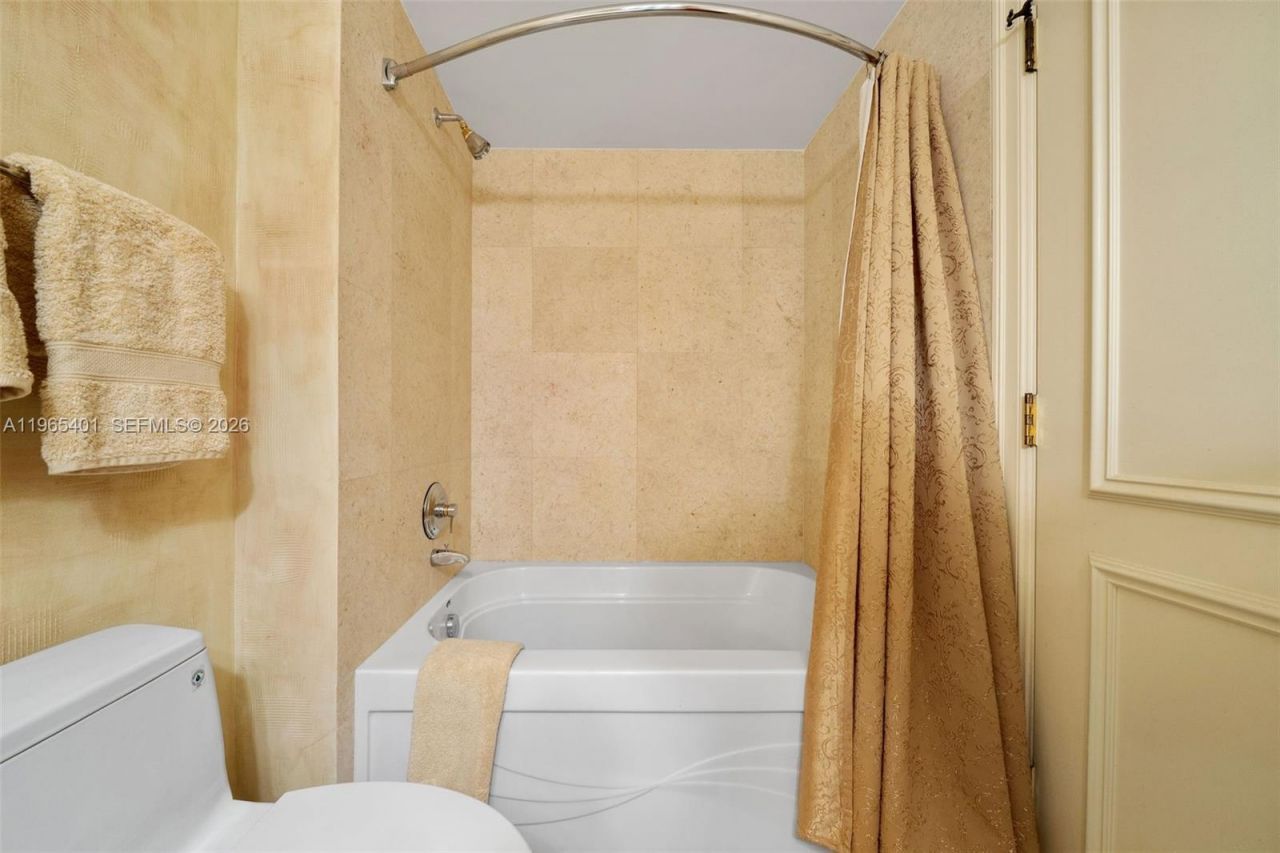 3201 NE 183rd St, Unit 1505, Aventura, FL 33160 Photo