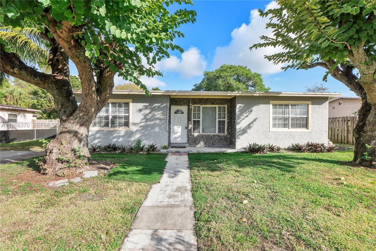 3471 NW 1st Ct, Lauderhill, FL 33311 Photo