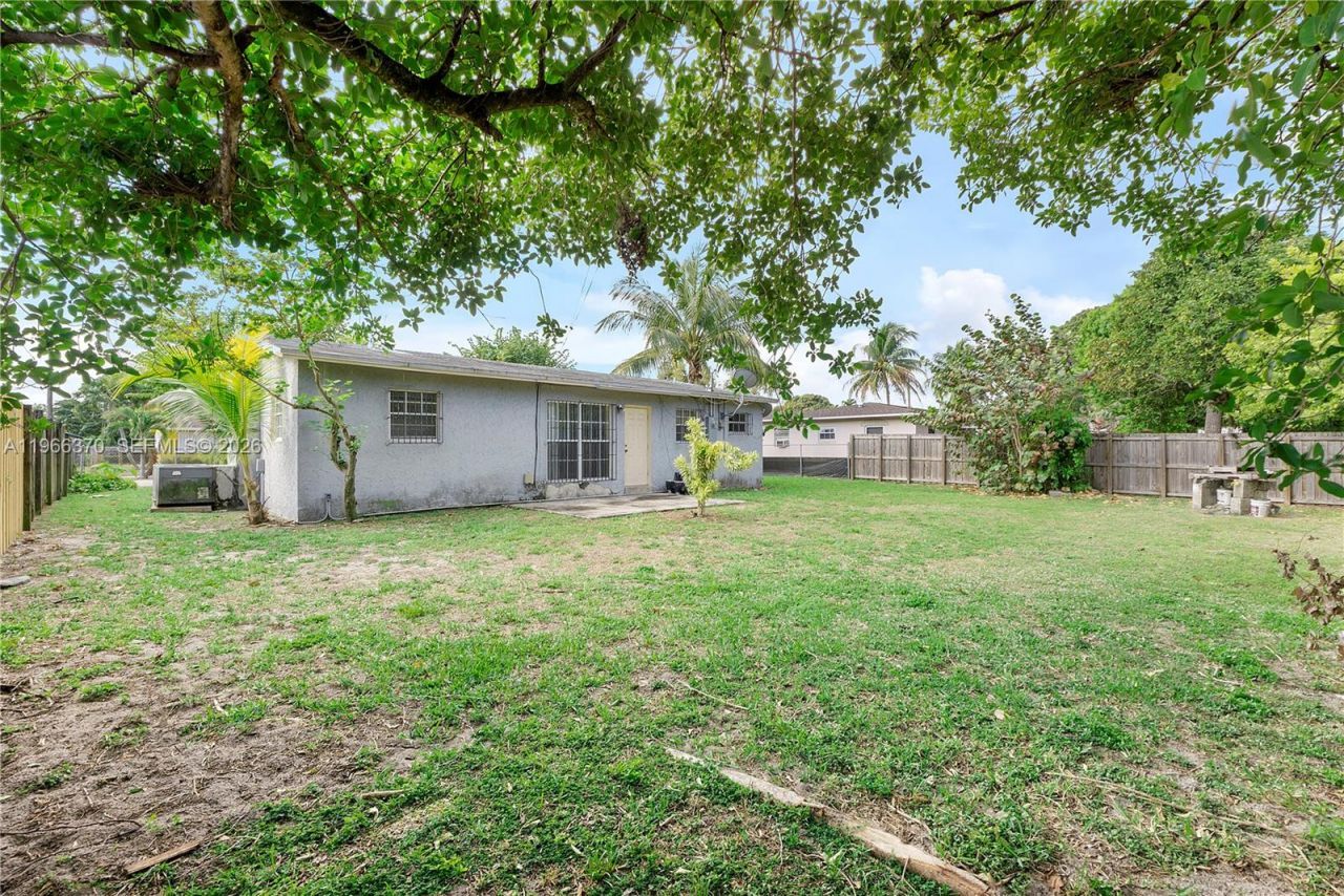 3471 NW 1st Ct, Lauderhill, FL 33311 Photo