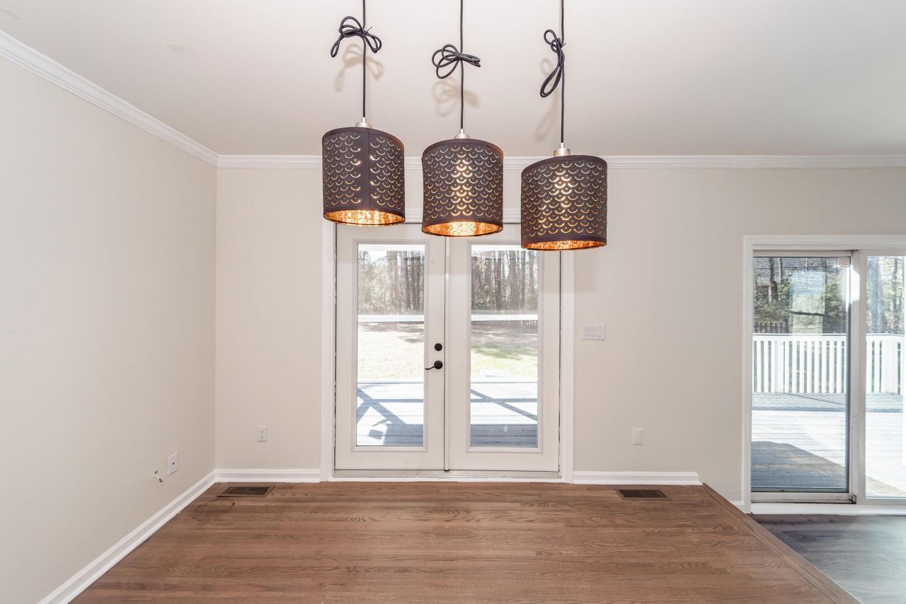 232 Knightsbridge Drive Photo 12