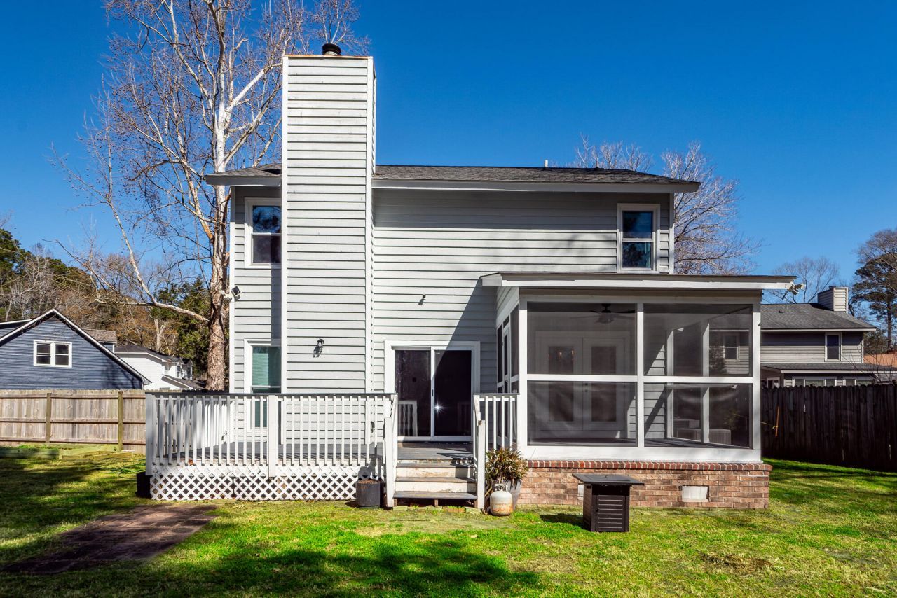 232 Knightsbridge Drive Photo 51