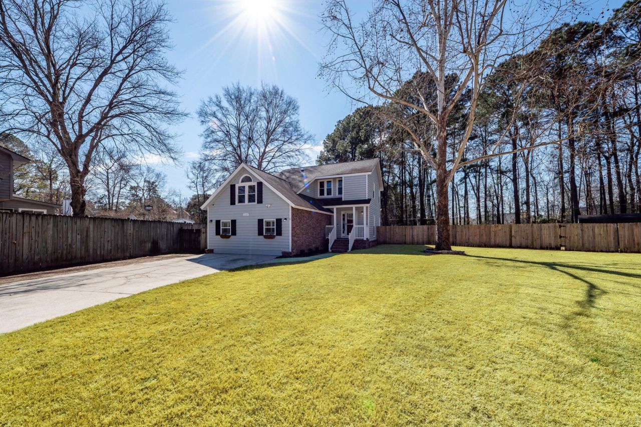 232 Knightsbridge Drive Photo 53