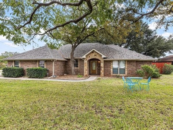 1609 CHEYENNE Trail, Granbury, TX 76048