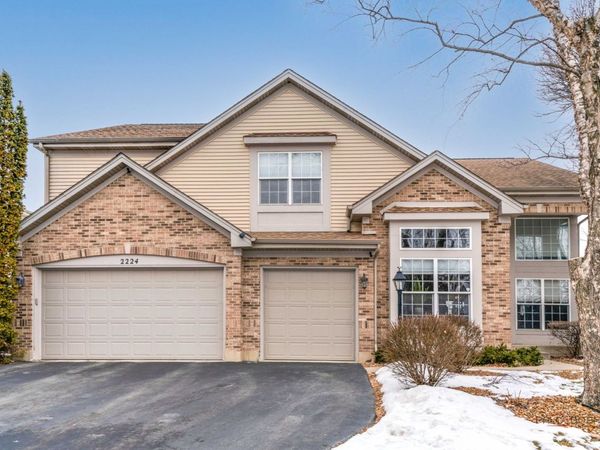 2224 Barrett Drive, Algonquin, IL 60102