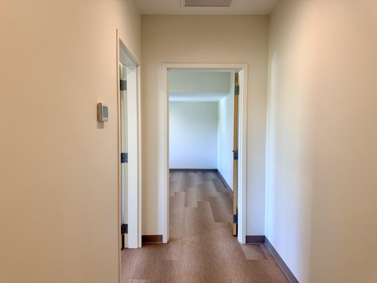 814 Johnnie Dodds Boulevard Photo 27