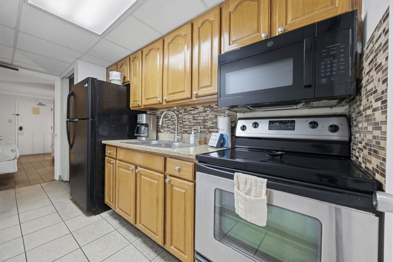 6804 N Ocean Blvd.  Photo 12