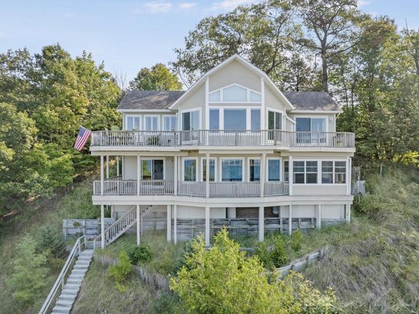 10508 Lost Valley Road, Montague, MI 49437