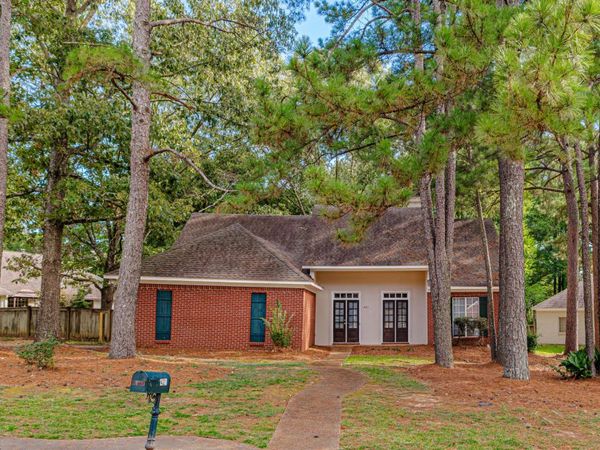 421 Violet Drive, Madison, MS 39110