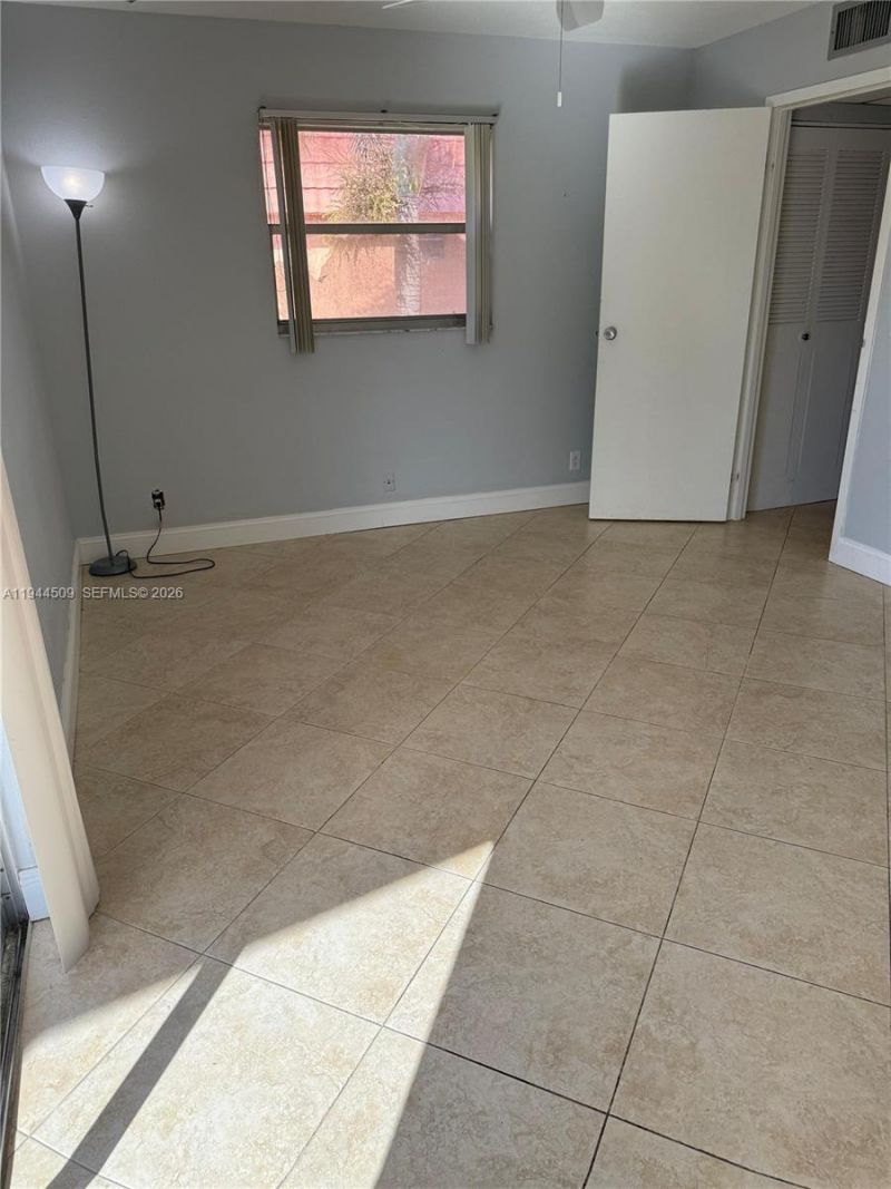 566 Saxony L, Unit 566, Delray Beach, FL 33446 Photo