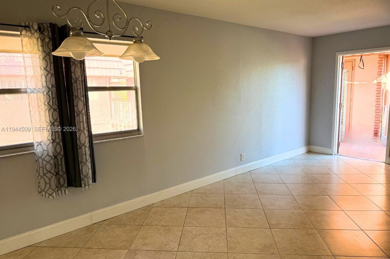 566 Saxony L, Unit 566, Delray Beach, FL 33446 Photo