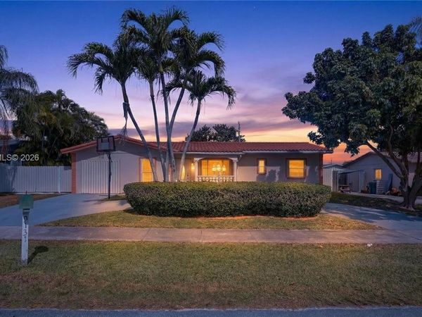 9131 SW 178th Ter, Palmetto Bay, FL 33157