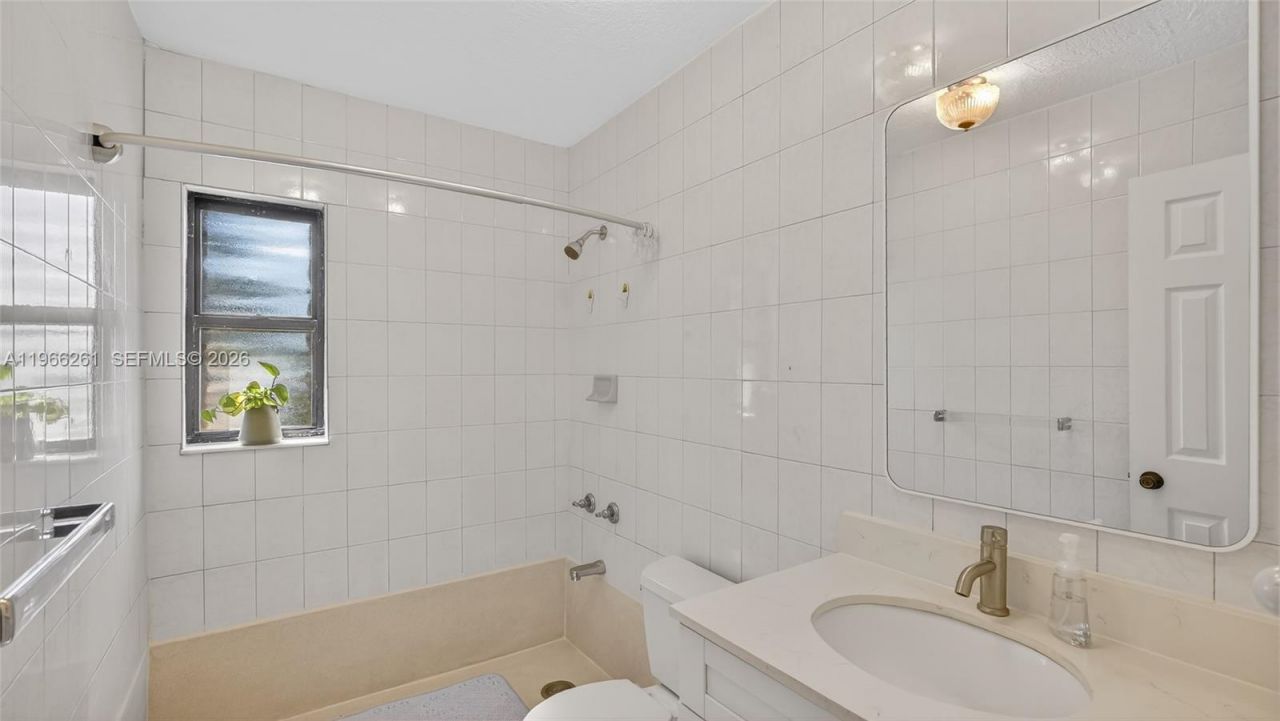 9131 SW 178th Ter, Palmetto Bay, FL 33157 Photo