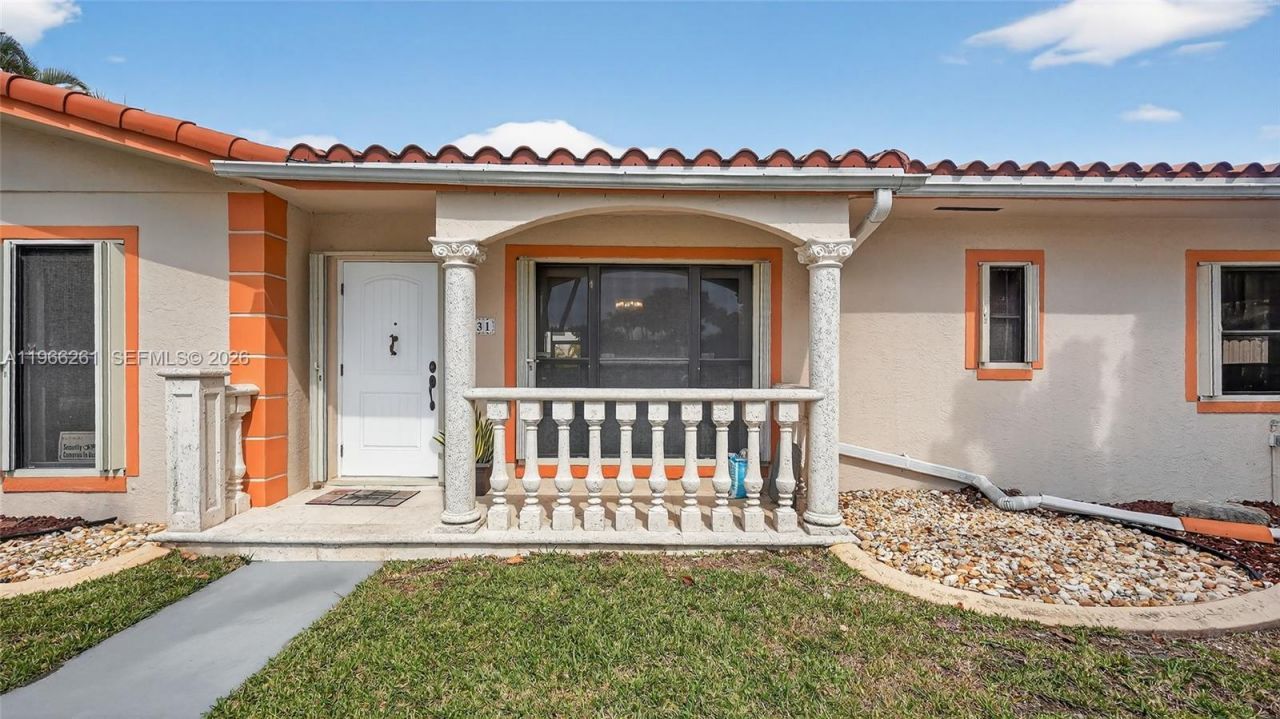 9131 SW 178th Ter, Palmetto Bay, FL 33157 Photo