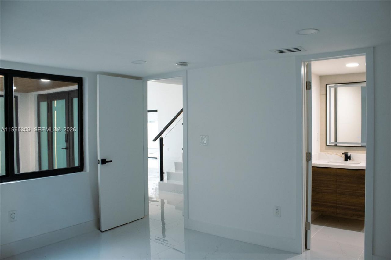 10433 SW 118th Ct, Miami, FL 33186 Photo