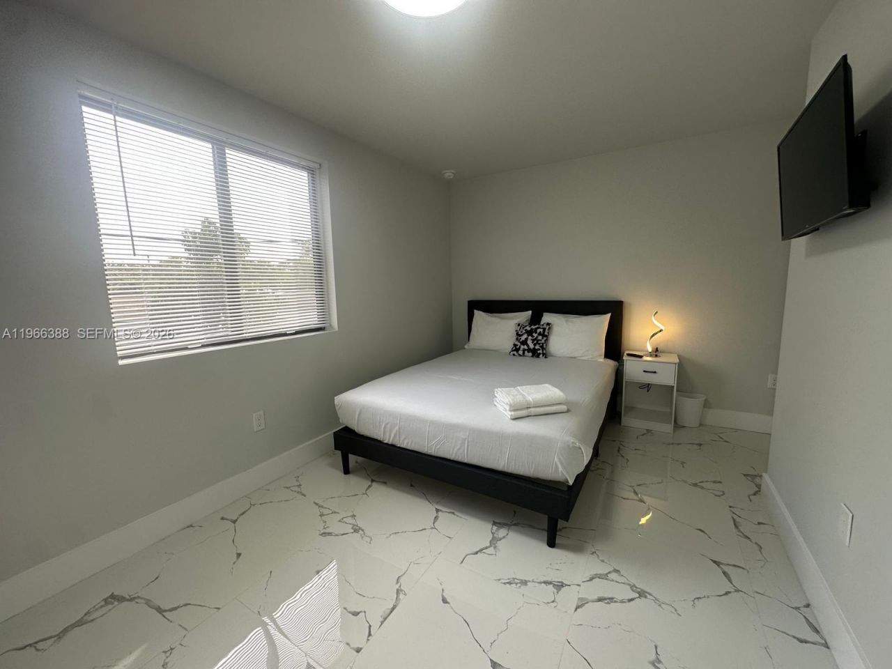 1074 NW 61st St, Unit B, Miami, FL 33127 Photo