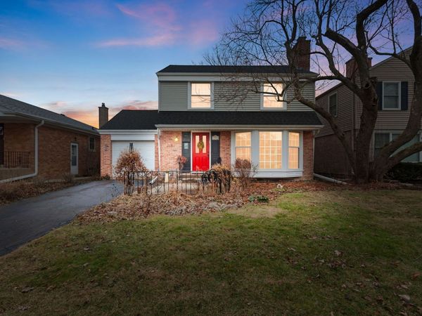 8527 Keystone Avenue, Skokie, IL 60076