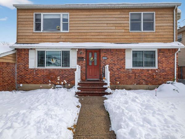 525 Keller Avenue, Elmont, NY 11003