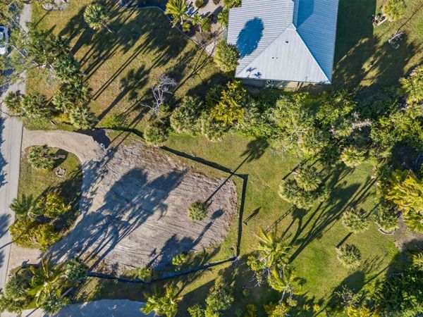 1835 Ardsley Way, Sanibel, FL 33957