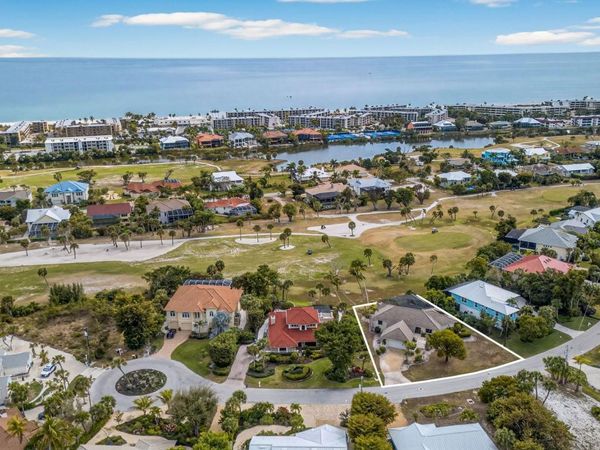 1312 Par View Dr, Sanibel, FL 33957