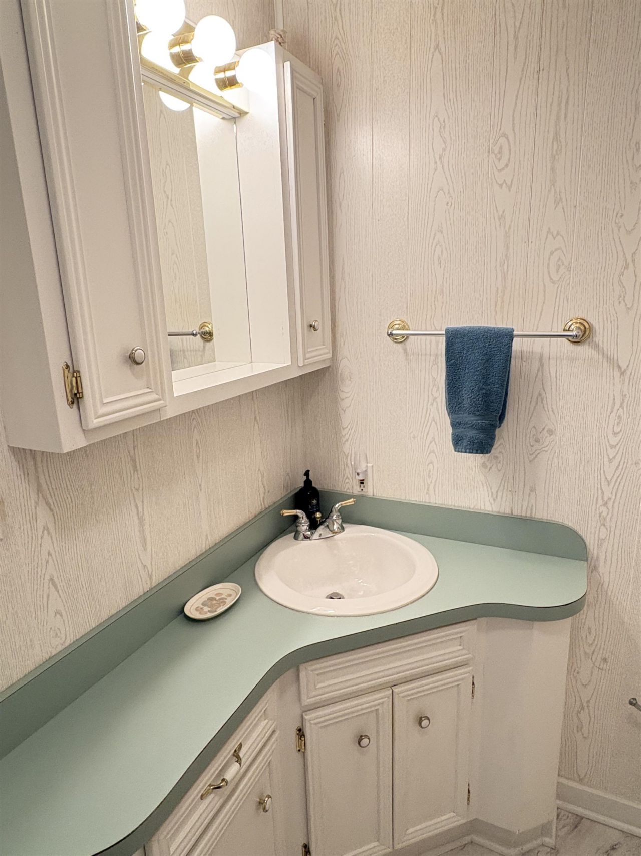 Mhp #33 Apache Family Campground Photo 26