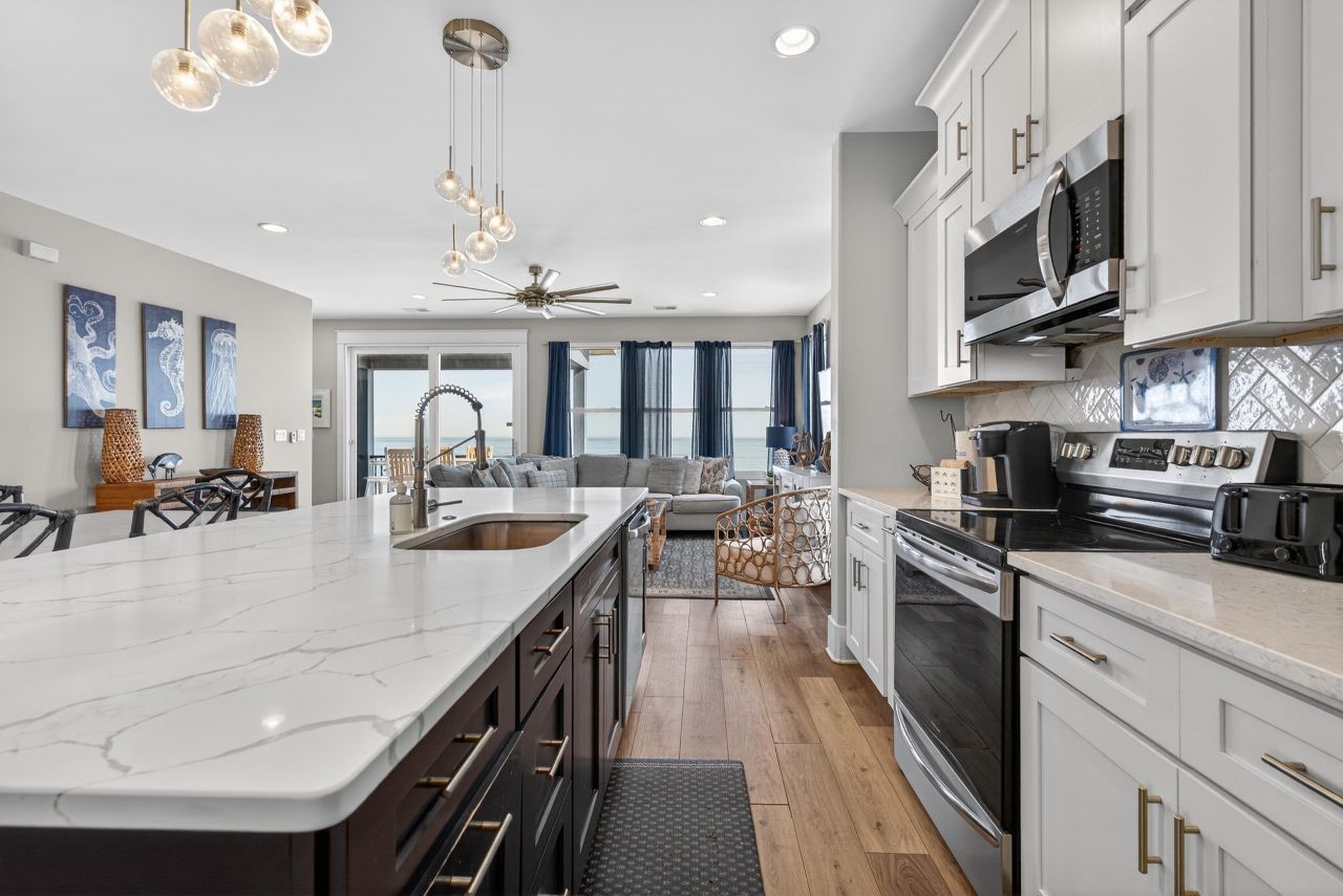 723 S Waccamaw Dr.  Photo 8