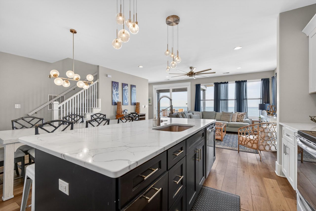 723 S Waccamaw Dr.  Photo 9