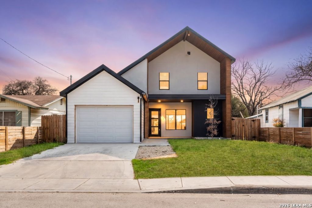 302 Bank, San Antonio, TX 78204 Main Photo