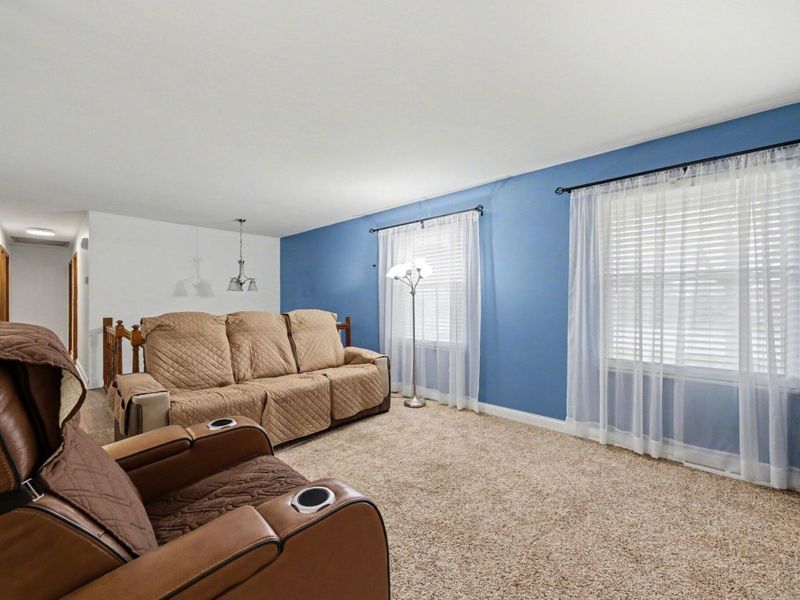 8380 Pleasant Valley Road, Florence, KY 41042 Photo 5