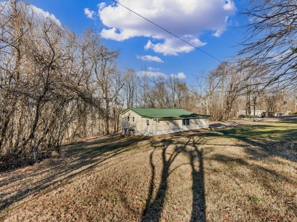 3419 Halliburton Cir, Palmyra, TN 37142