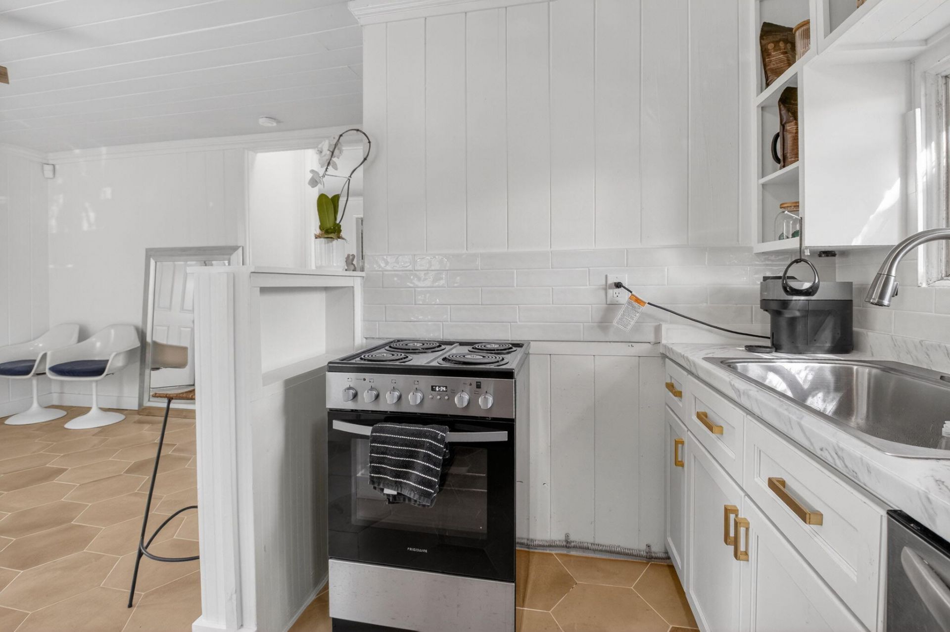 825 NE 6th Avenue, Delray Beach, FL 33483 Photo