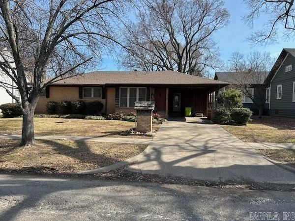 1007 S Main Street, Stuttgart, AR 72160