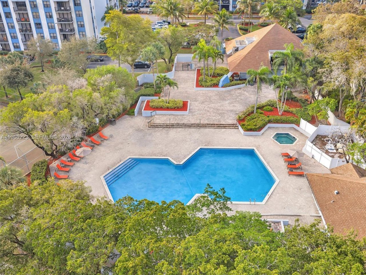 1470 NE 123rd St, Unit A813, North Miami, FL 33161 Photo