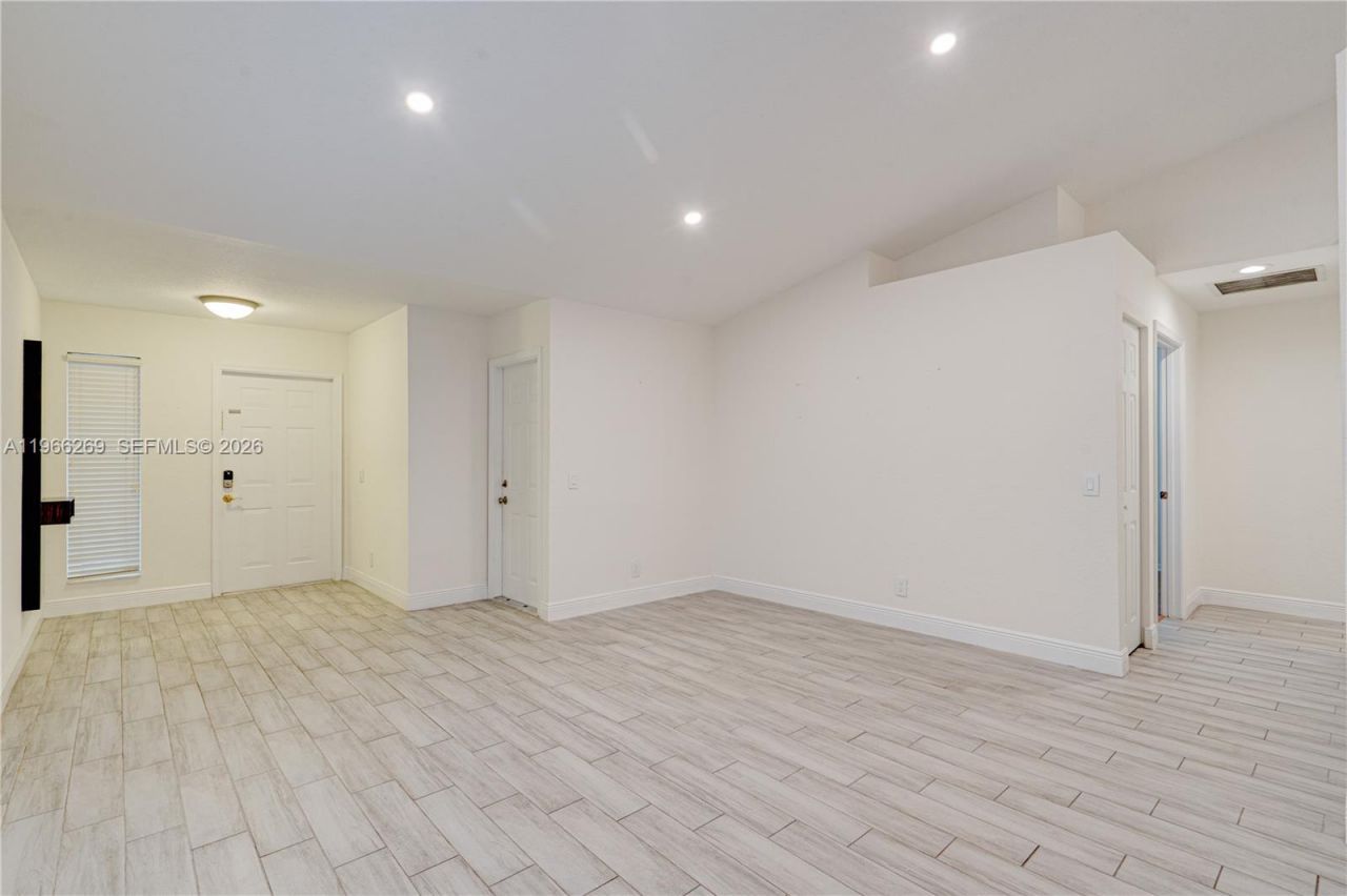 1121 Golden Cane Dr, Weston, FL 33327 Photo