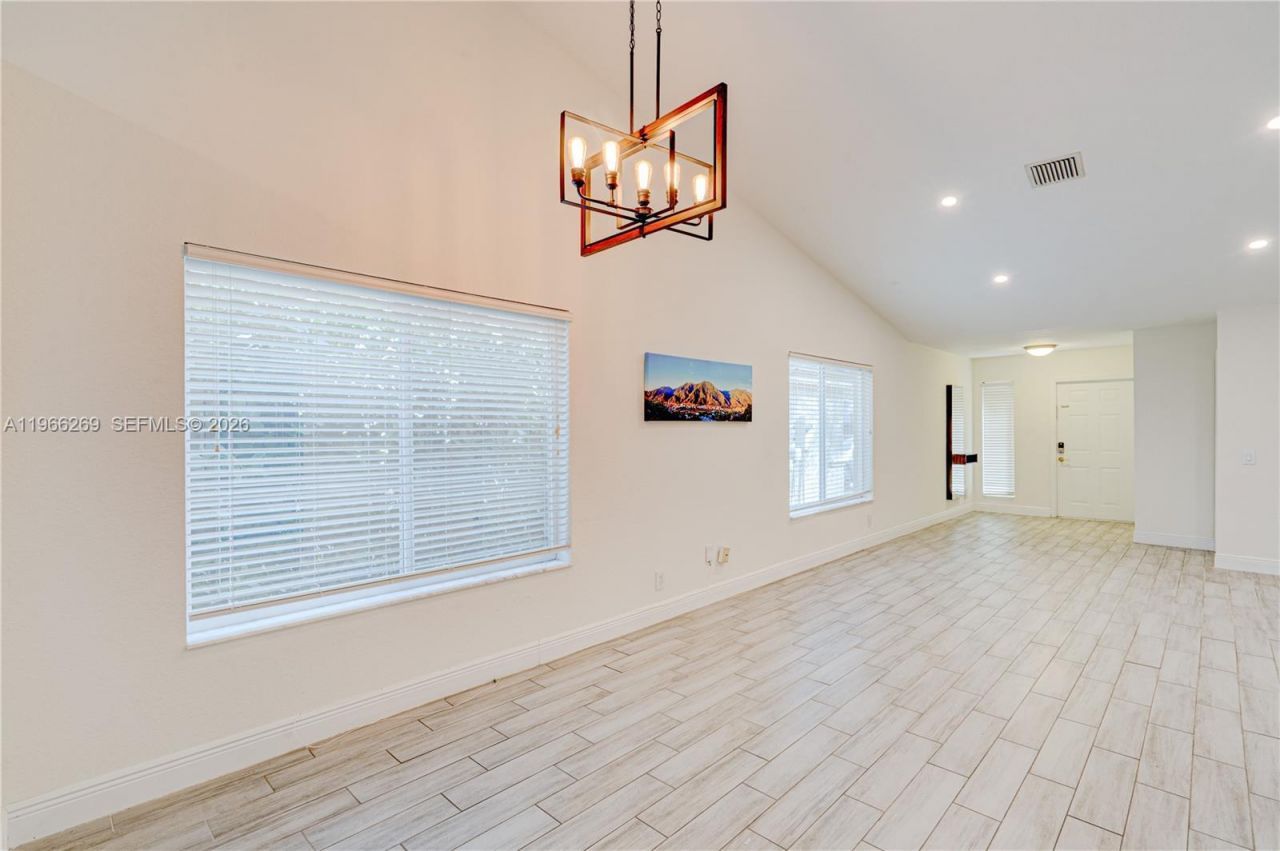 1121 Golden Cane Dr, Weston, FL 33327 Photo