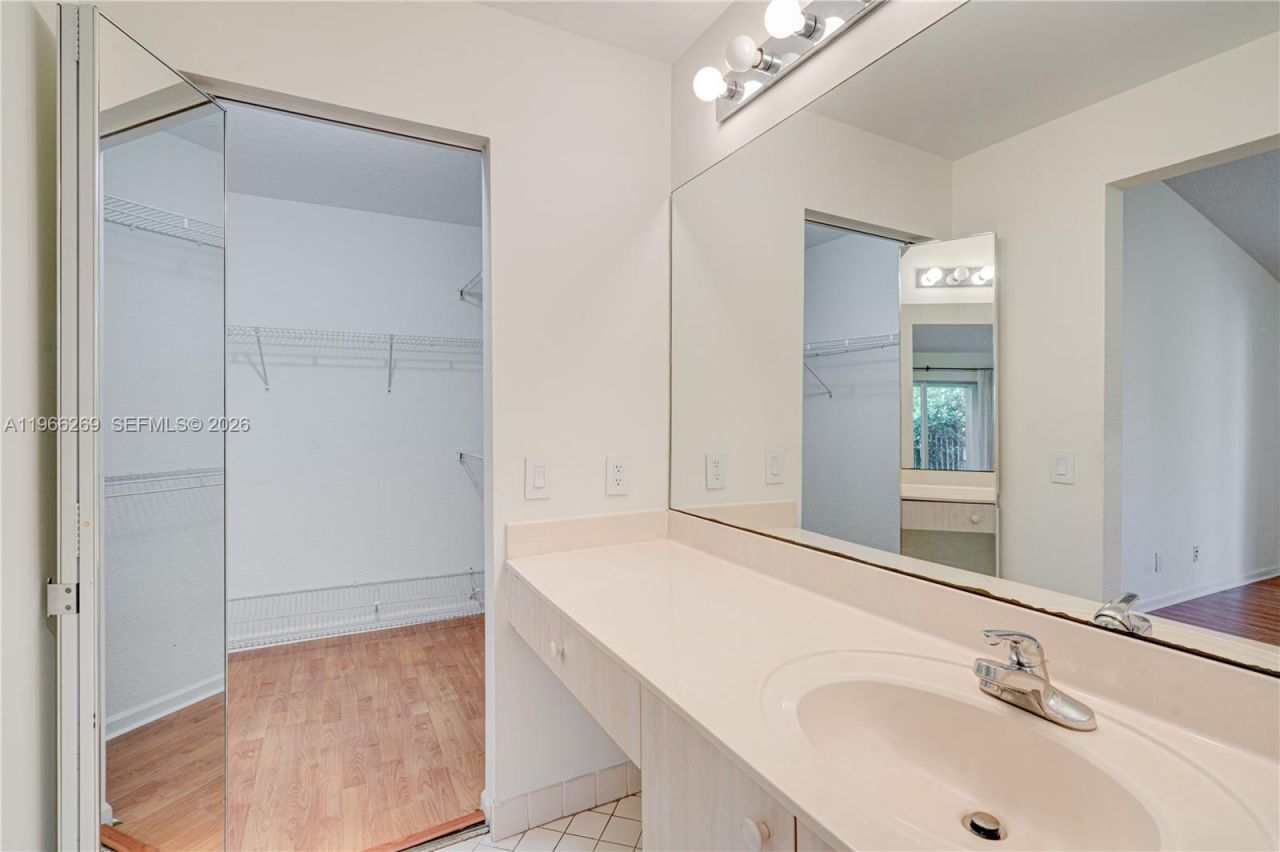 1121 Golden Cane Dr, Weston, FL 33327 Photo