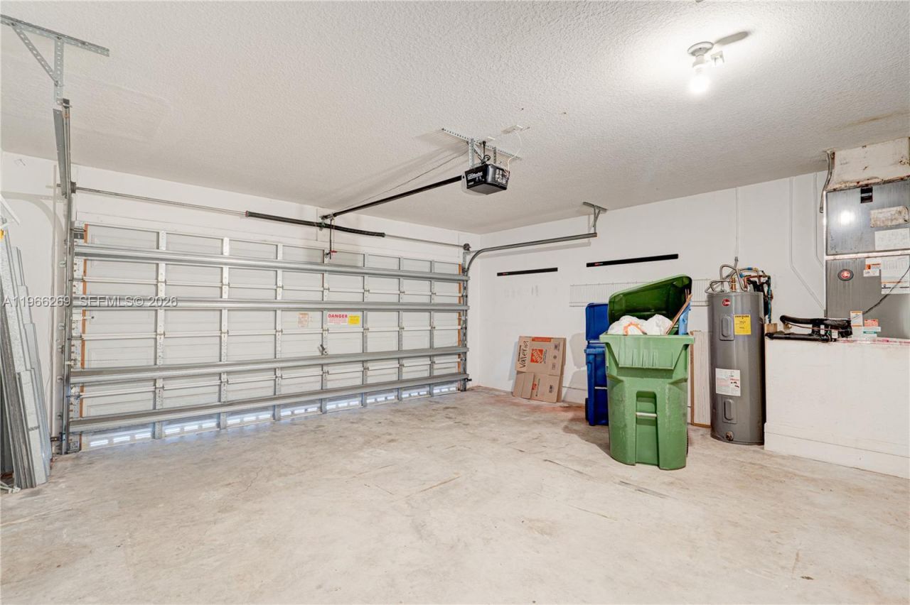 1121 Golden Cane Dr, Weston, FL 33327 Photo