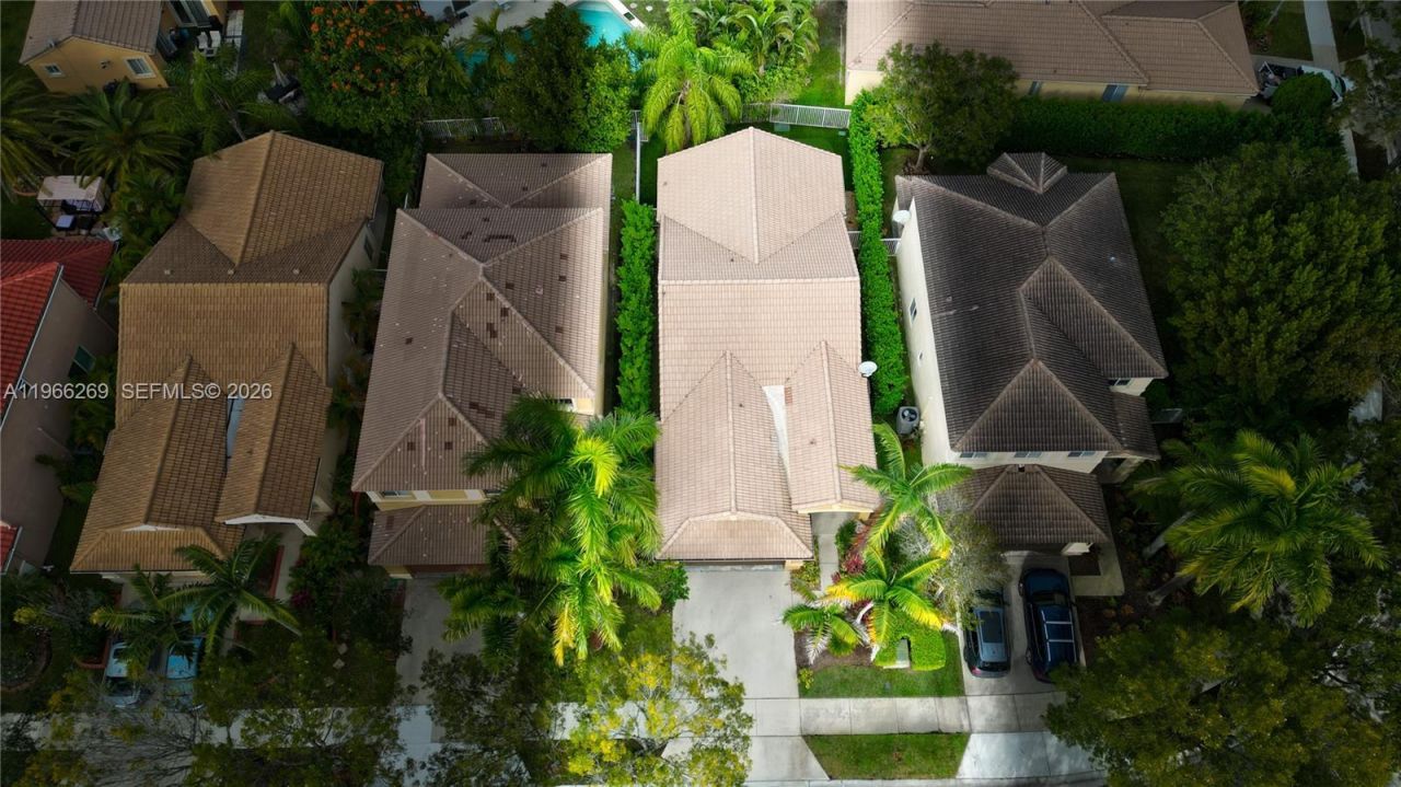 1121 Golden Cane Dr, Weston, FL 33327 Photo