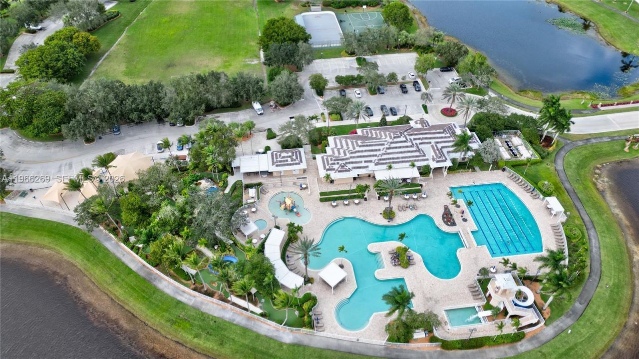 1121 Golden Cane Dr, Weston, FL 33327 Photo