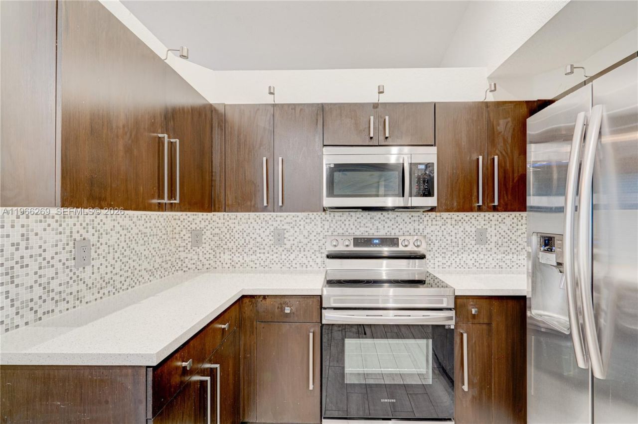 1121 Golden Cane Dr, Weston, FL 33327 Photo