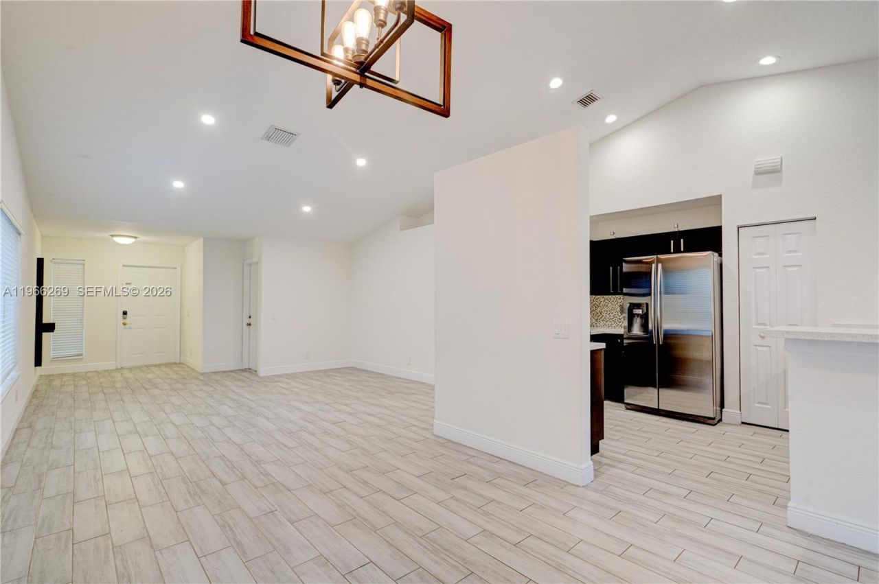 1121 Golden Cane Dr, Weston, FL 33327 Photo