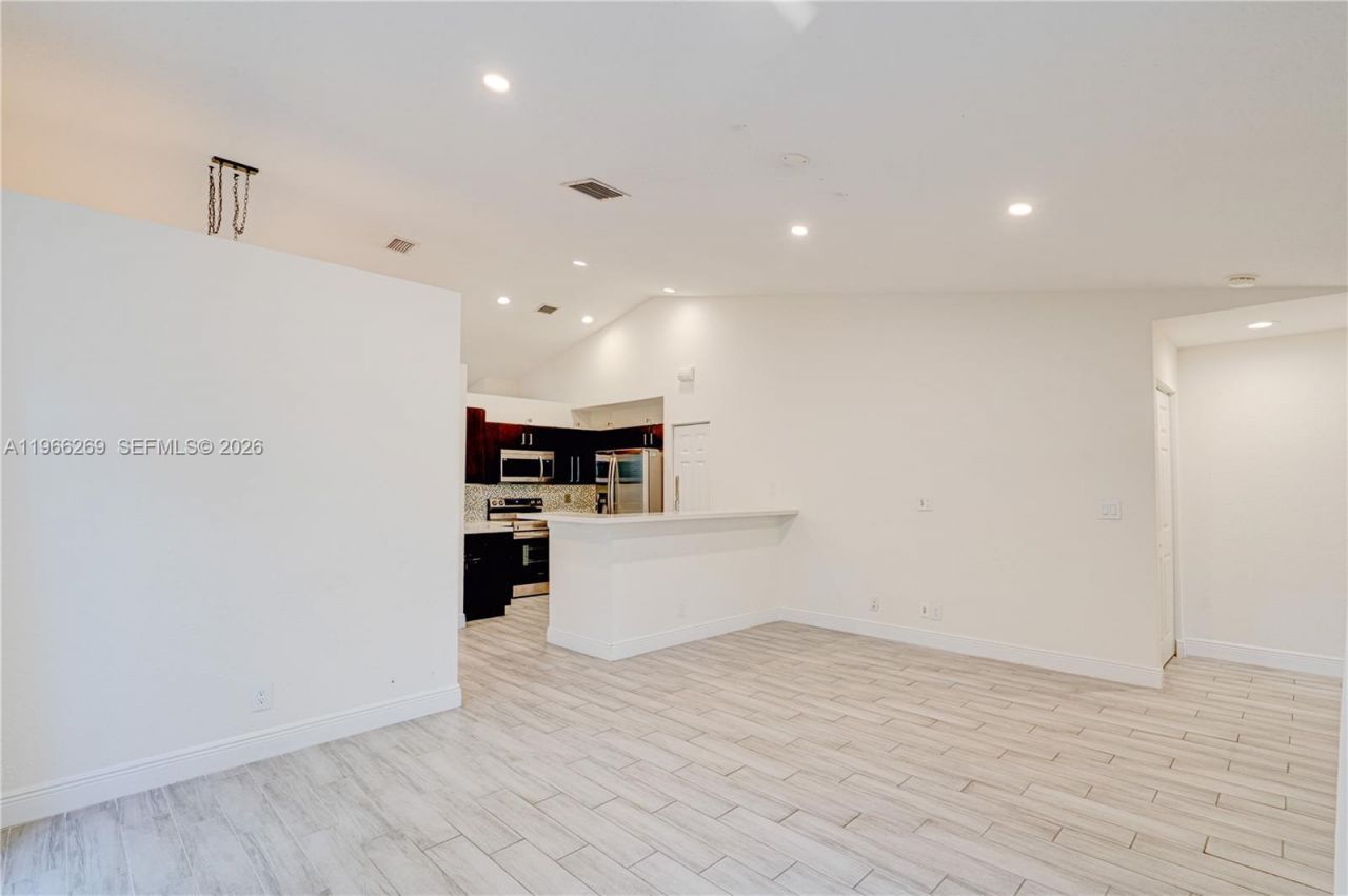 1121 Golden Cane Dr, Weston, FL 33327 Photo