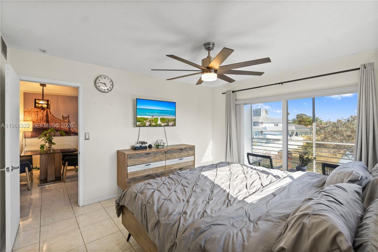 2223 Park Ln, Unit 210, Hollywood, FL 33021 Photo